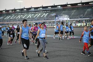 BIB: 522
                            <button type="button" onclick="openModal(10465772)" class="btn btn-primary btn-sm float-right btn-popup" data-toggle="modal" data-target=".modal-high-quality">
                        <i class="fas fa-shopping-cart"></i> Add to Cart
                    </button>
                                            <button type="button" onclick="isThisMe(10465772, true)" class="btn btn-success btn-sm float-right btn-popup btn-isme hidden" data-toggle="tooltip" data-placement="bottom" title="นี่คือรูปของคุณใช่ไหม คลิกที่นี่เพื่อเอาเข้าอัลบั้ม">
                        <i class="fas fa-plus"></i> Add to album
                    </button>
                    <button type="button" onclick="isThisMe(10465772, false)" class="btn btn-warning btn-sm float-right btn-popup btn-isnotme hidden">
                        <i class="fas fa-ban"></i> Remove from album
                    </button>